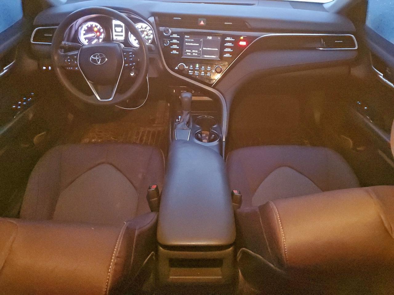 2018 TOYOTA CAMRY