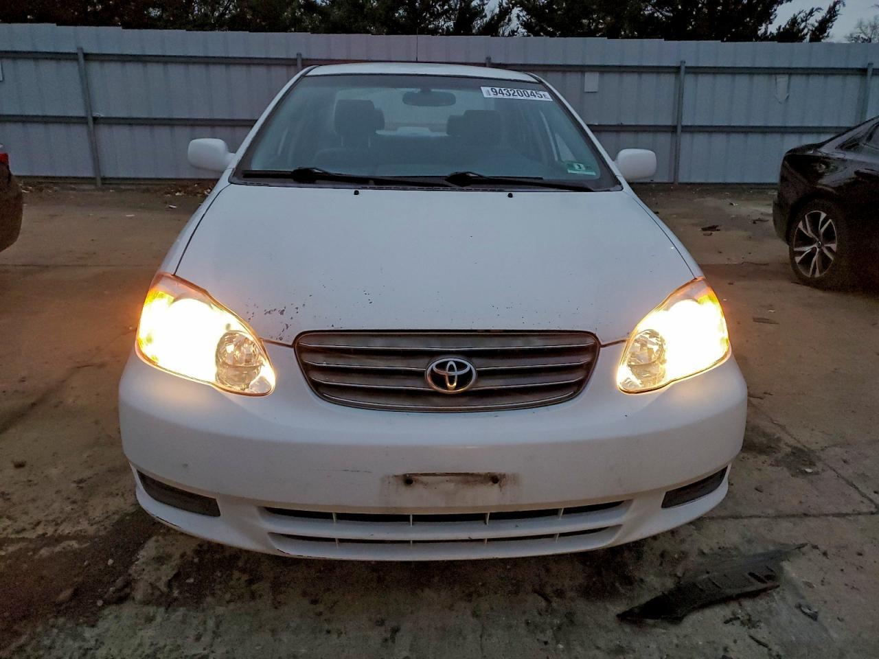 2004 TOYOTA COROLLA