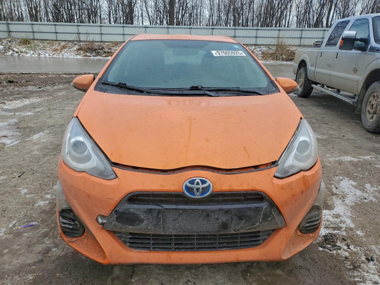 2016 TOYOTA Prius c