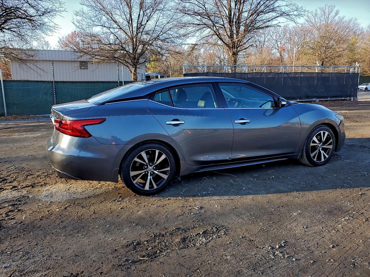 2018 NISSAN Maxima