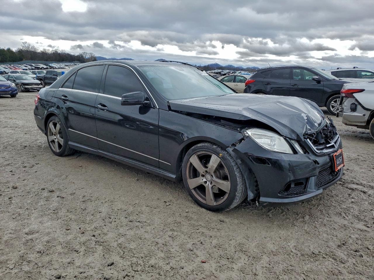 2011 MERCEDES-BENZ E-Class