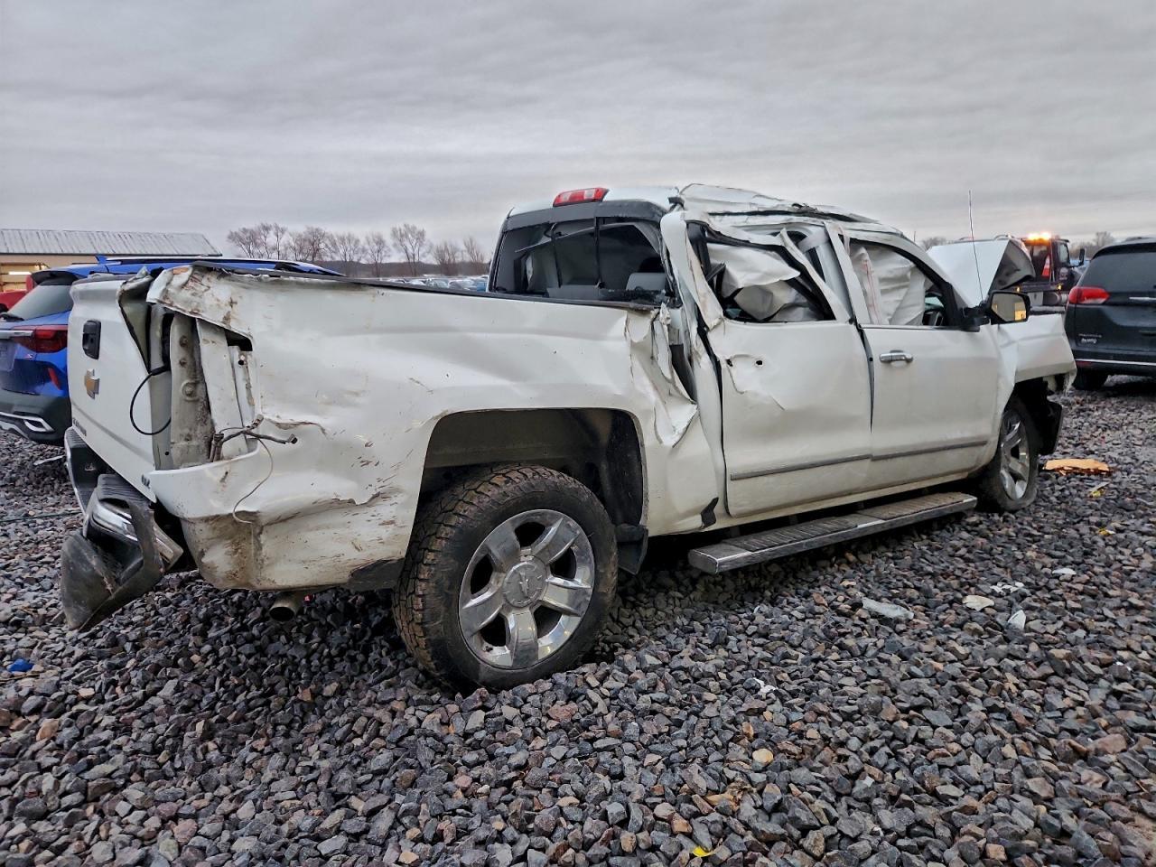 2018 CHEVROLET Silverado