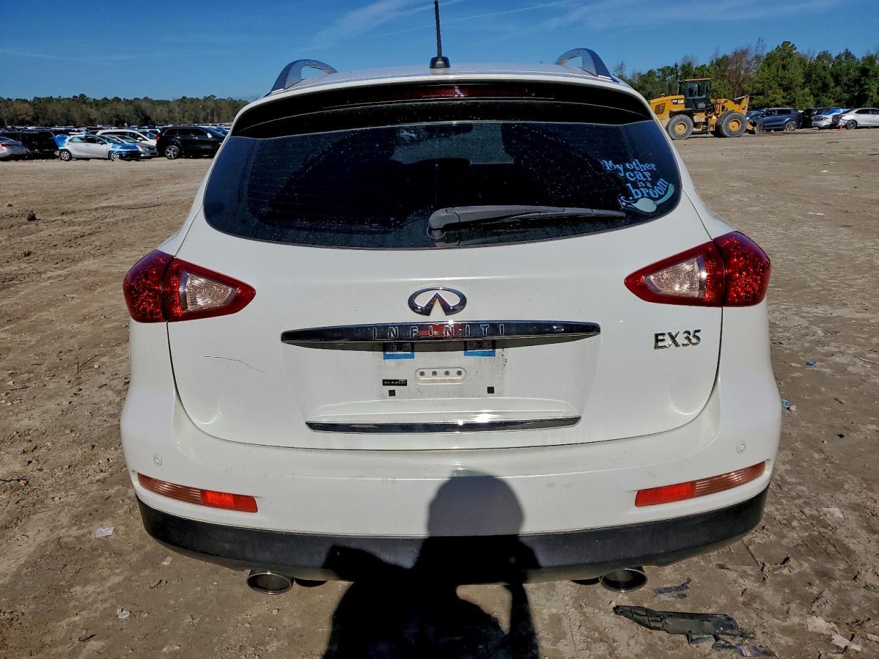 2011 INFINITI EX35