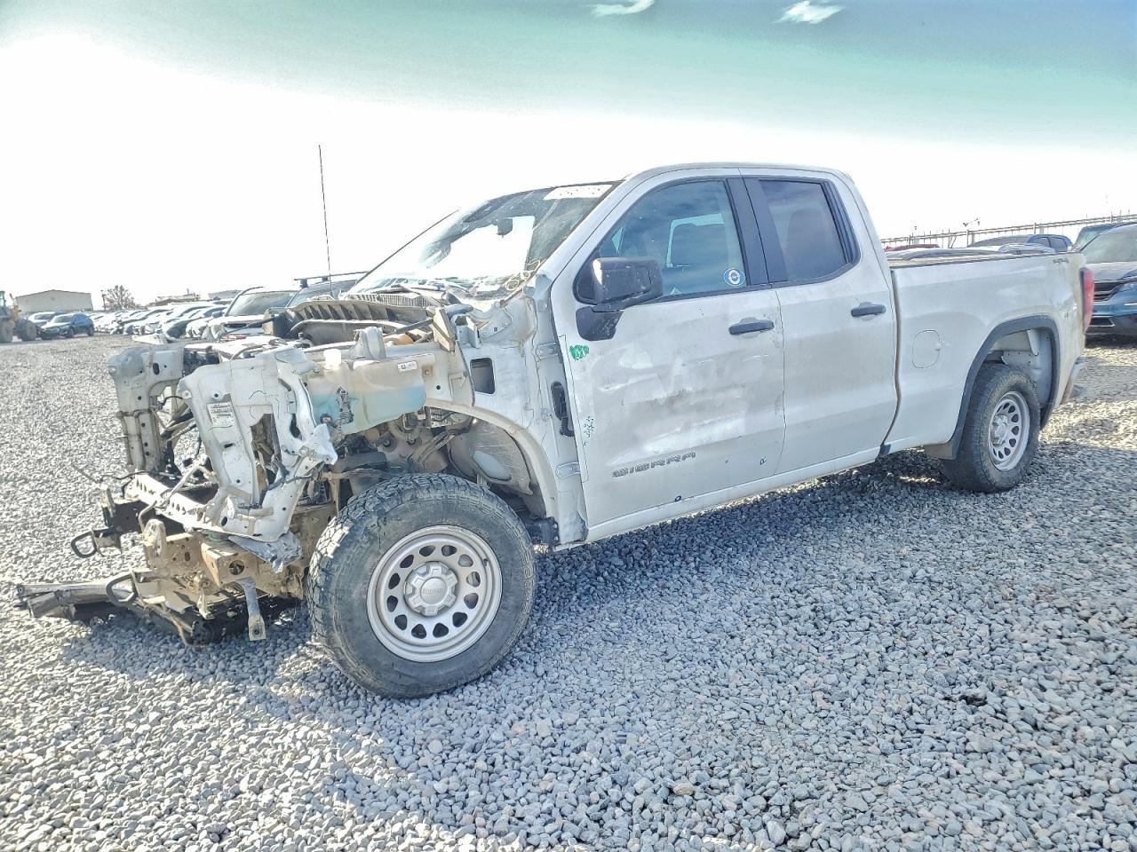 2023 GMC Sierra