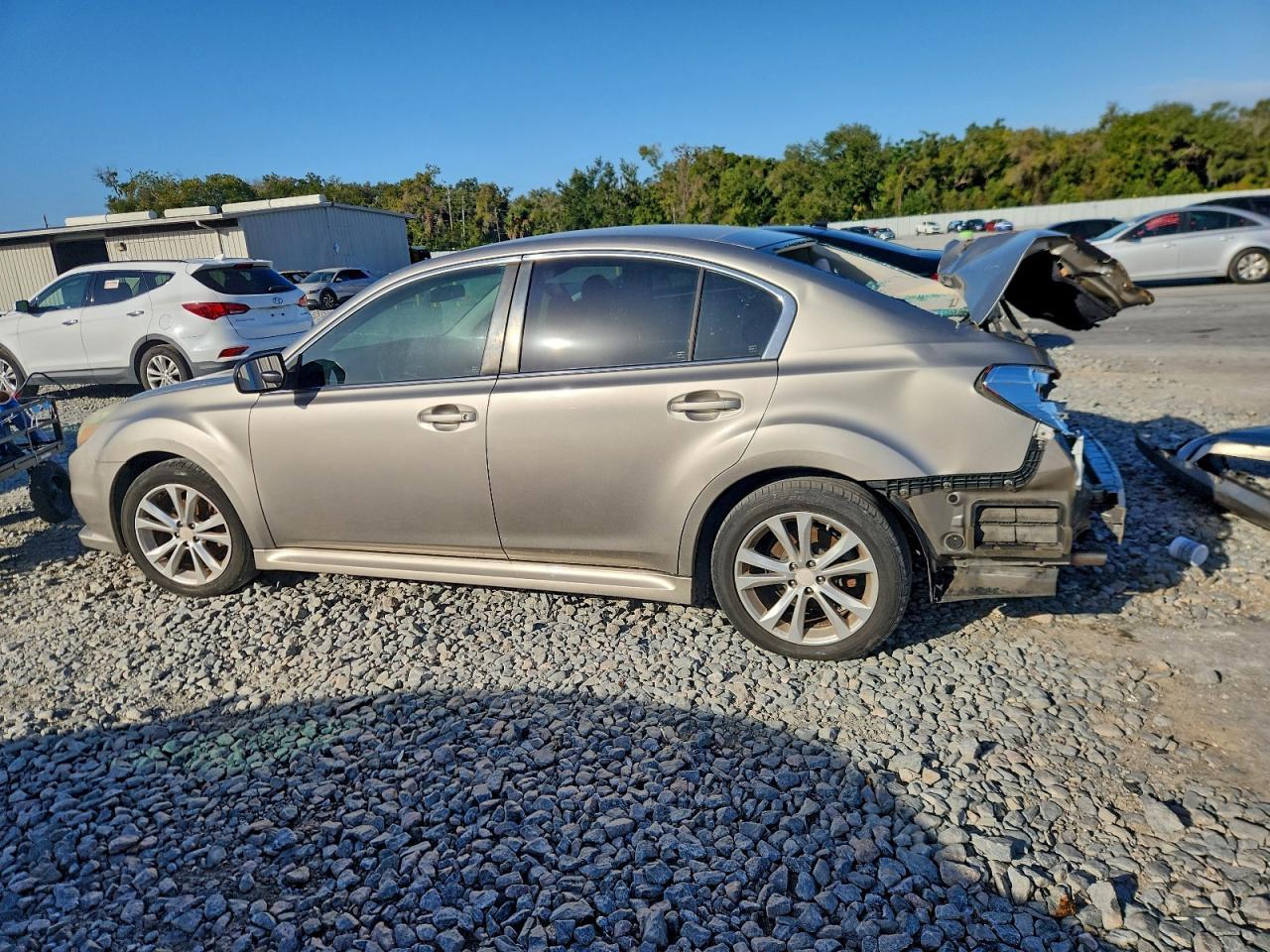 2014 SUBARU Legacy