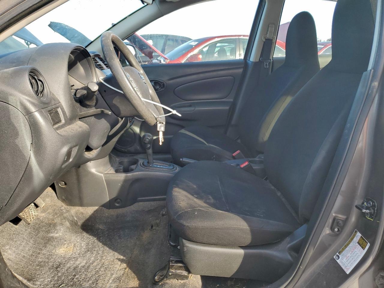 2015 NISSAN VERSA