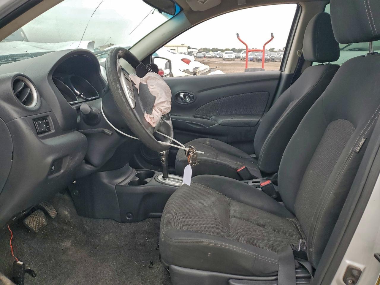 2016 NISSAN VERSA