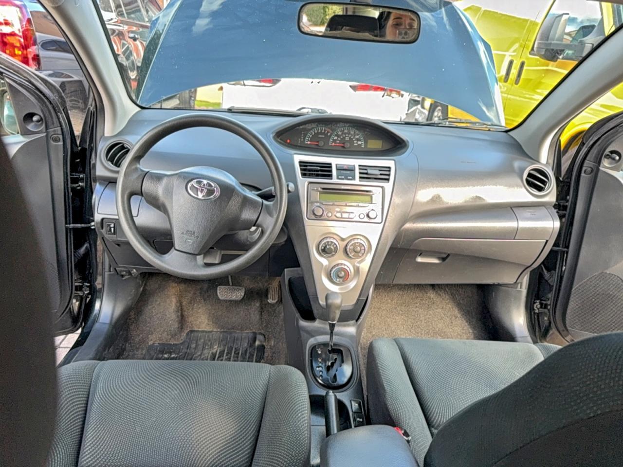 2012 TOYOTA YARIS