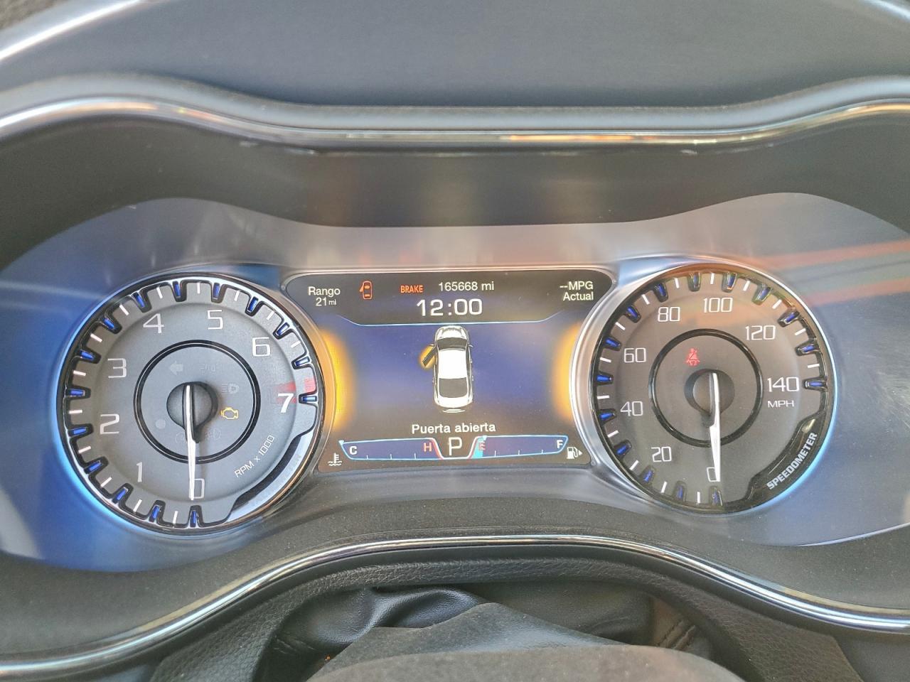 2016 CHRYSLER 200
