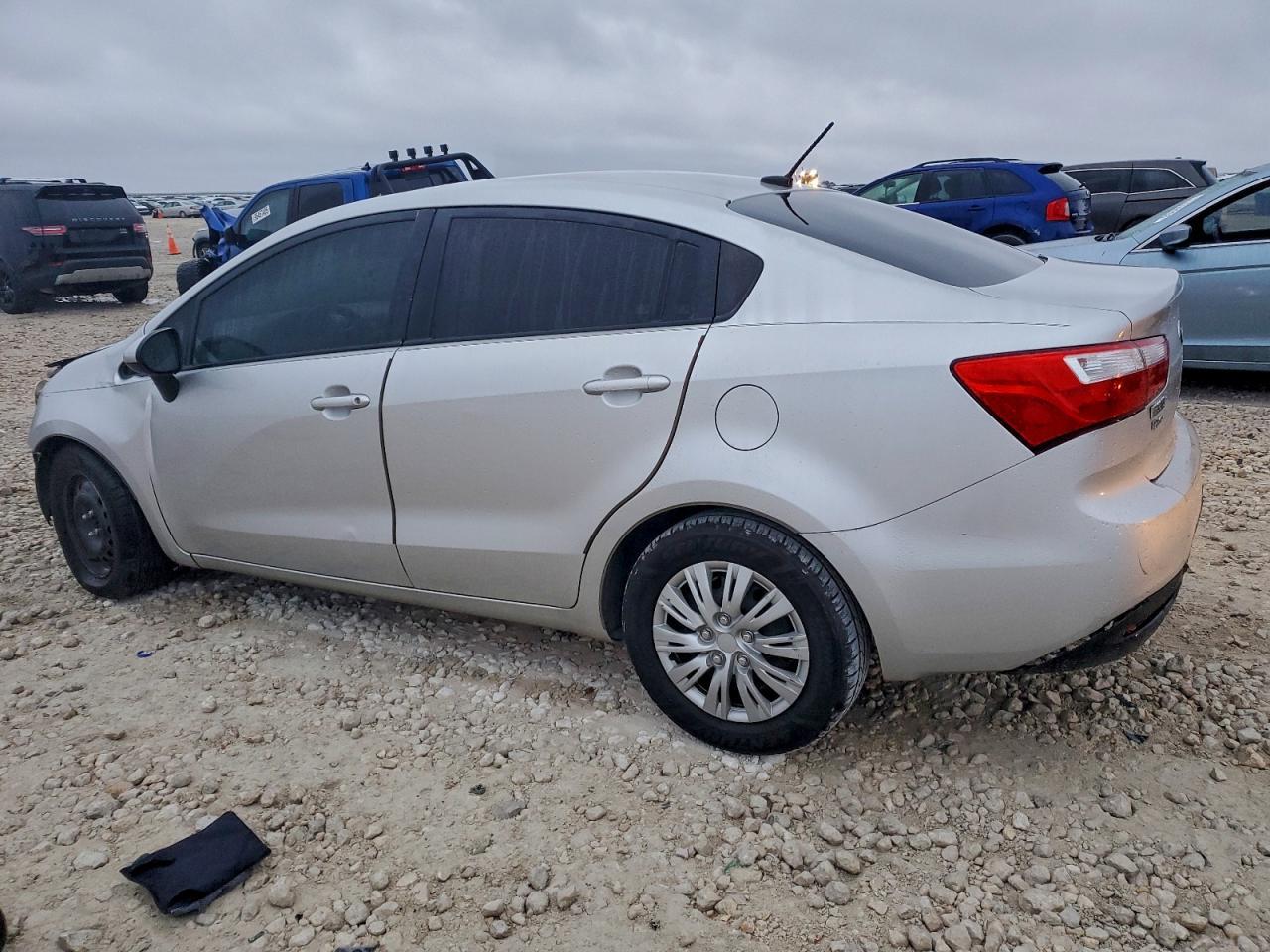 2013 KIA RIO