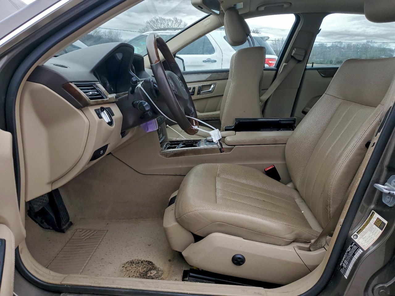 2010 MERCEDES-BENZ E-Class