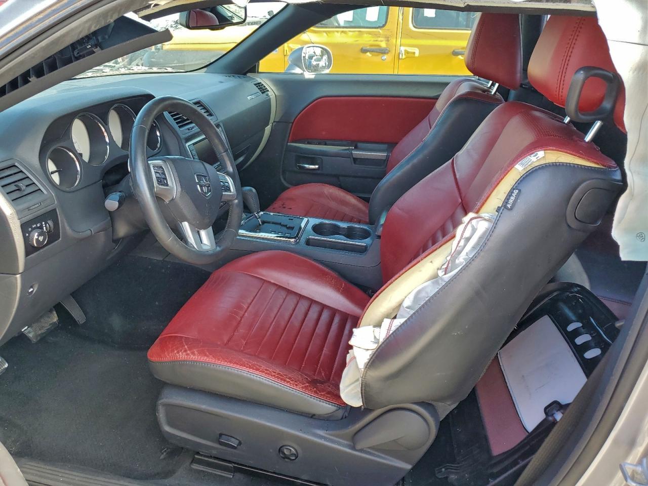 2013 DODGE Challenger
