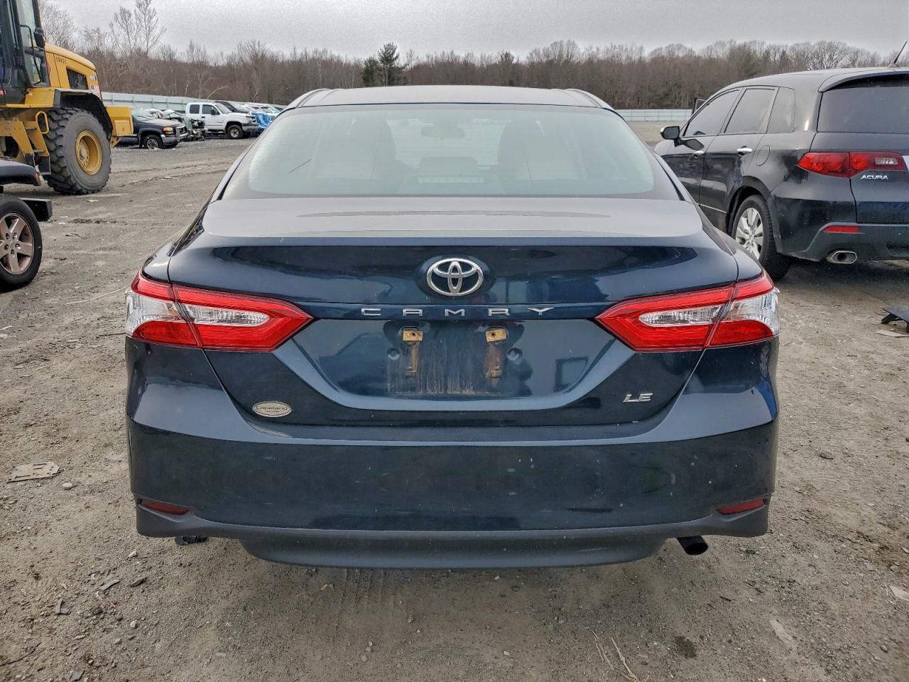 2018 TOYOTA CAMRY