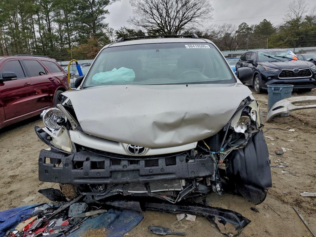 2007 TOYOTA SIENNA