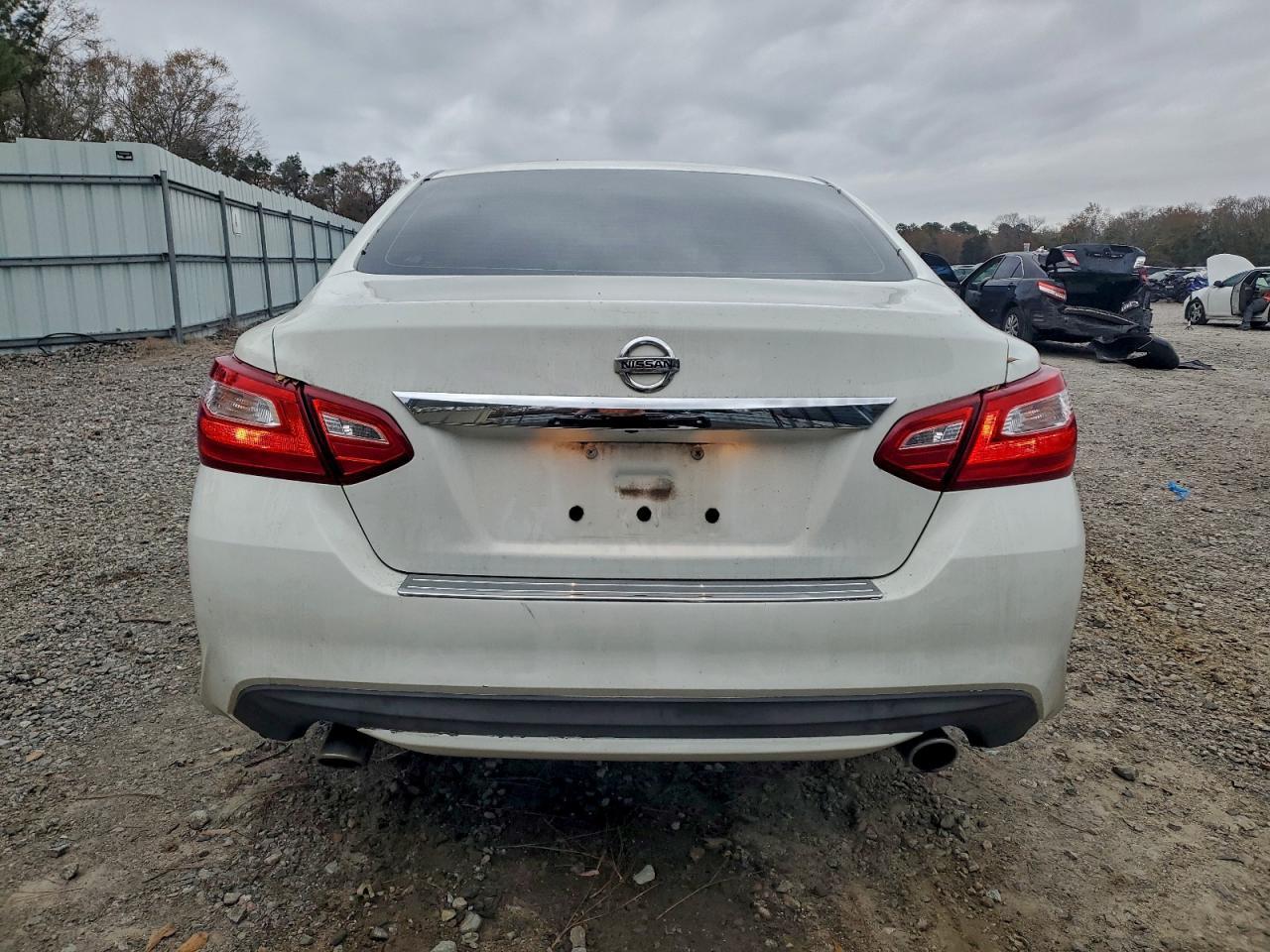 2017 NISSAN ALTIMA