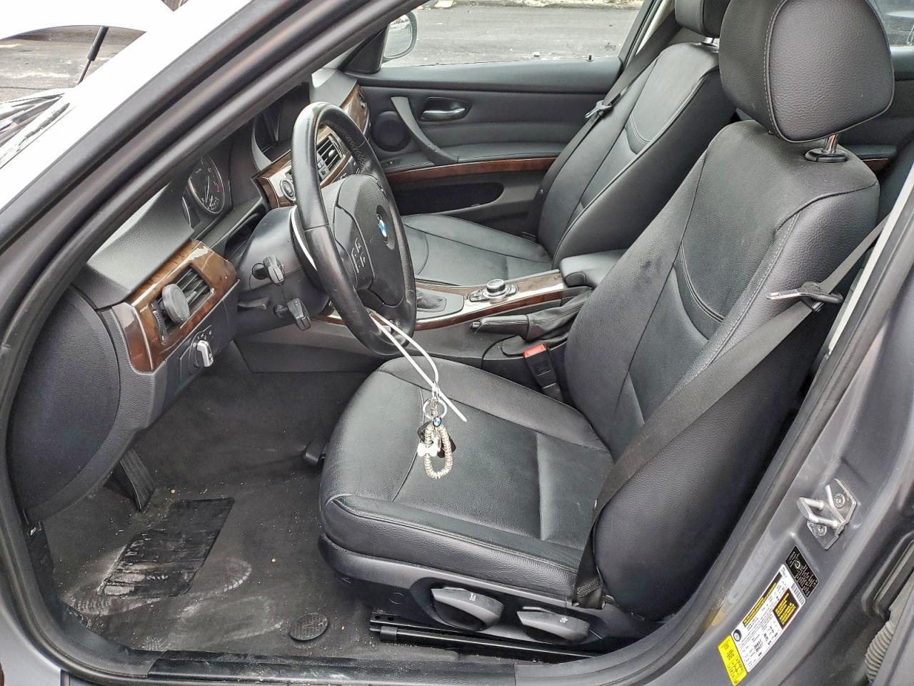 2011 BMW 3 SERIES