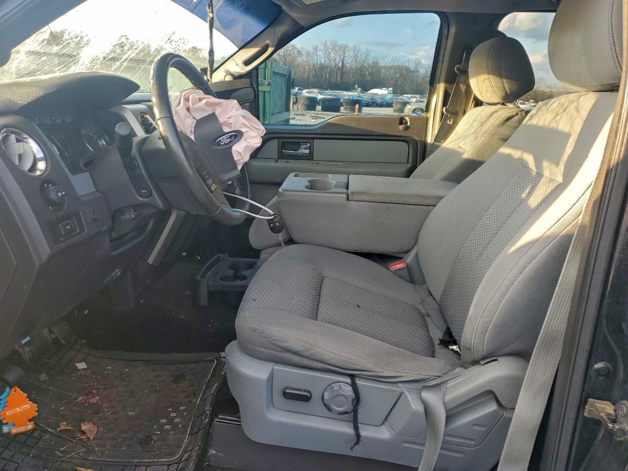 2014 FORD F-150