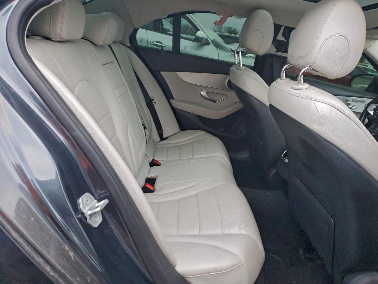 2016 MERCEDES-BENZ C-CLASS