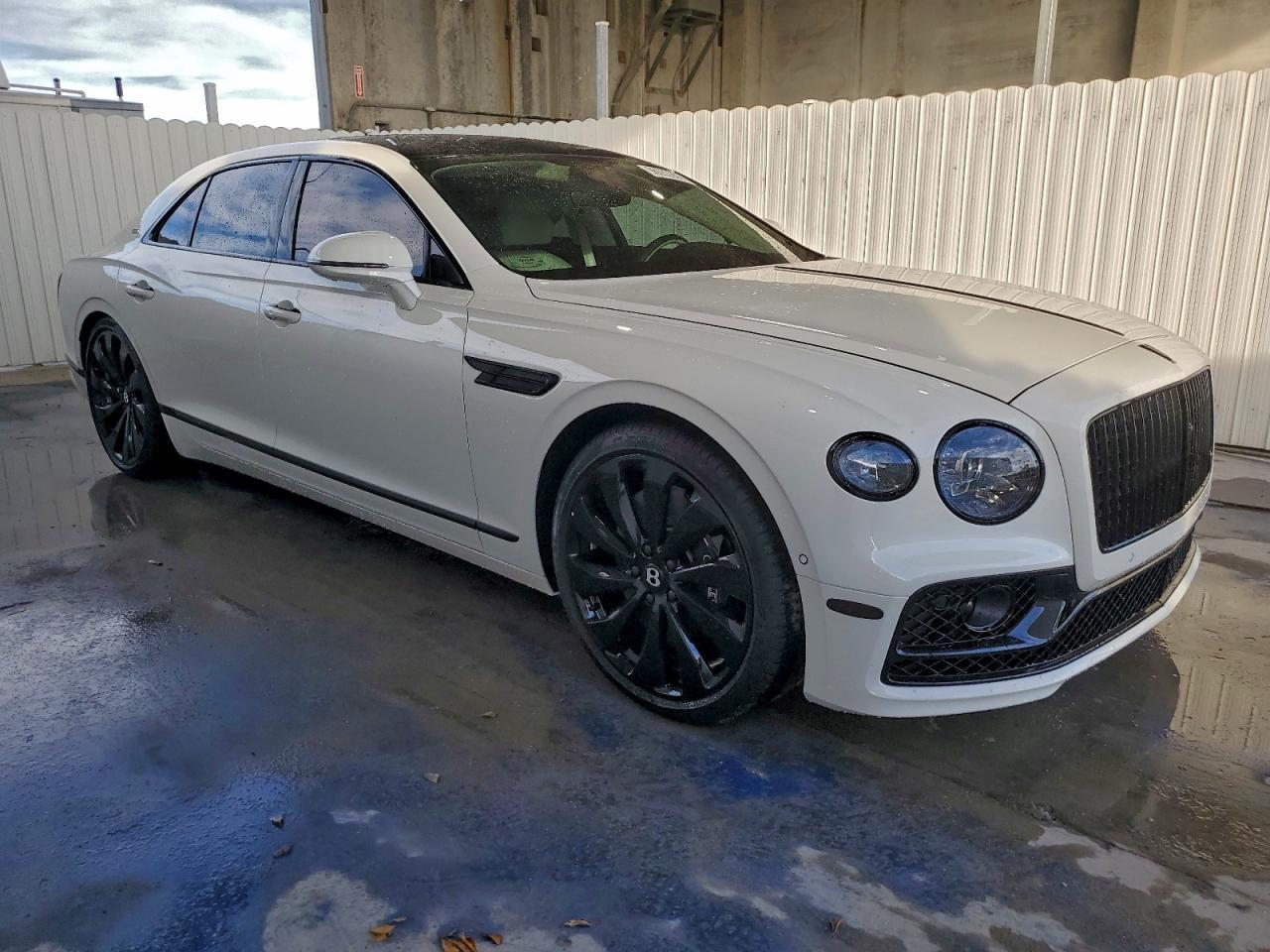 2024 BENTLEY Flying Spur