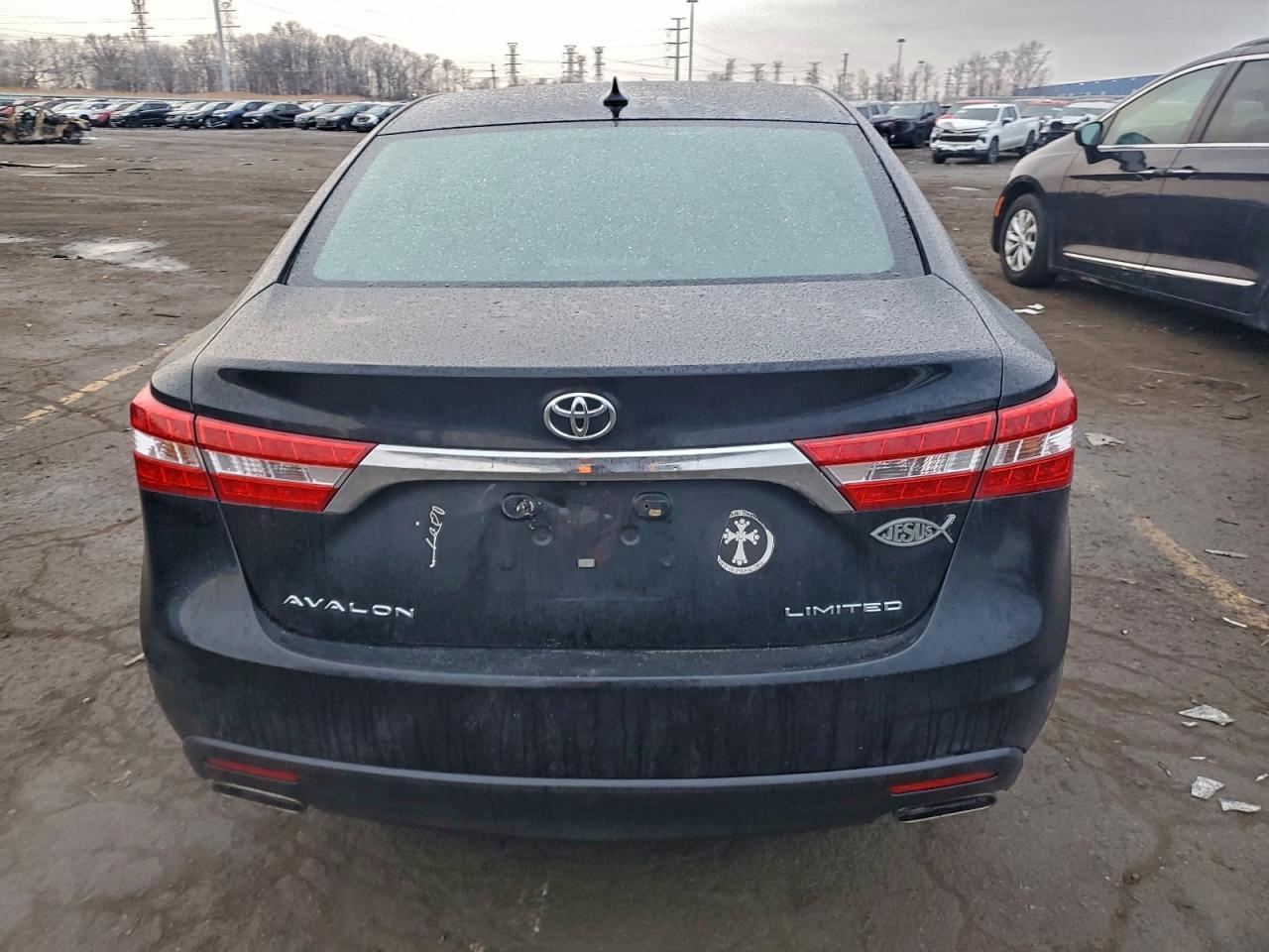 2013 TOYOTA Avalon