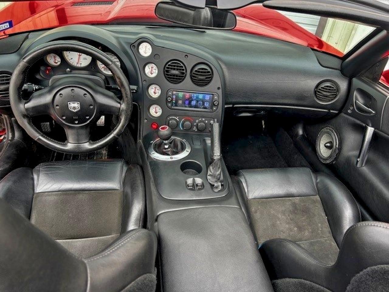 2004 DODGE Viper