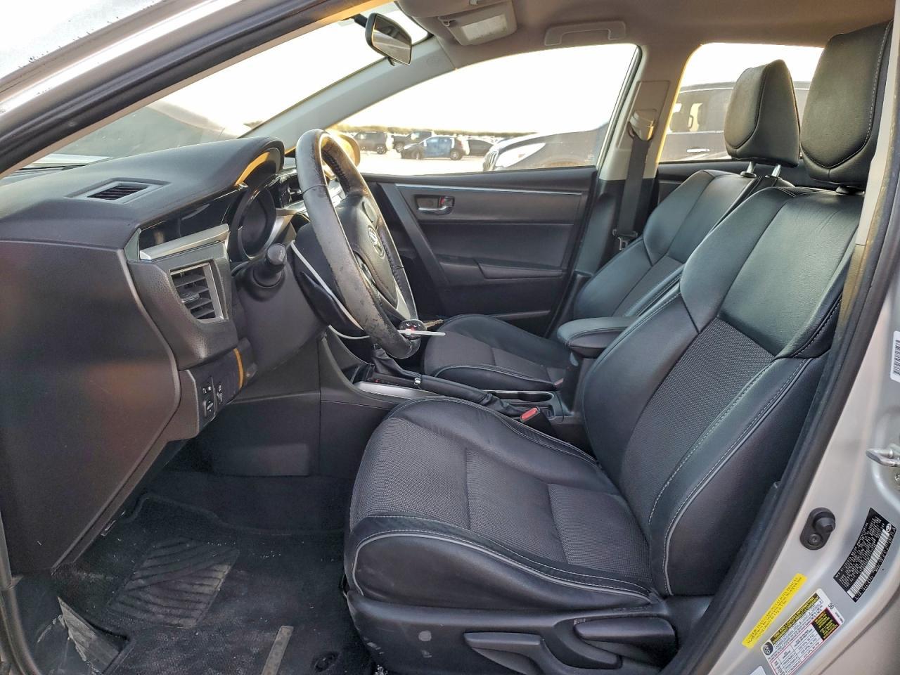 2015 TOYOTA COROLLA