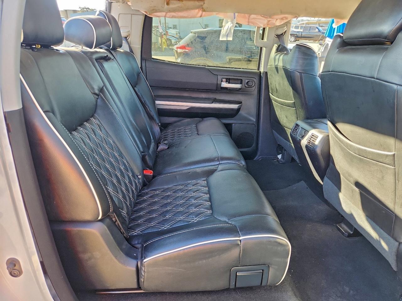 2016 TOYOTA TUNDRA