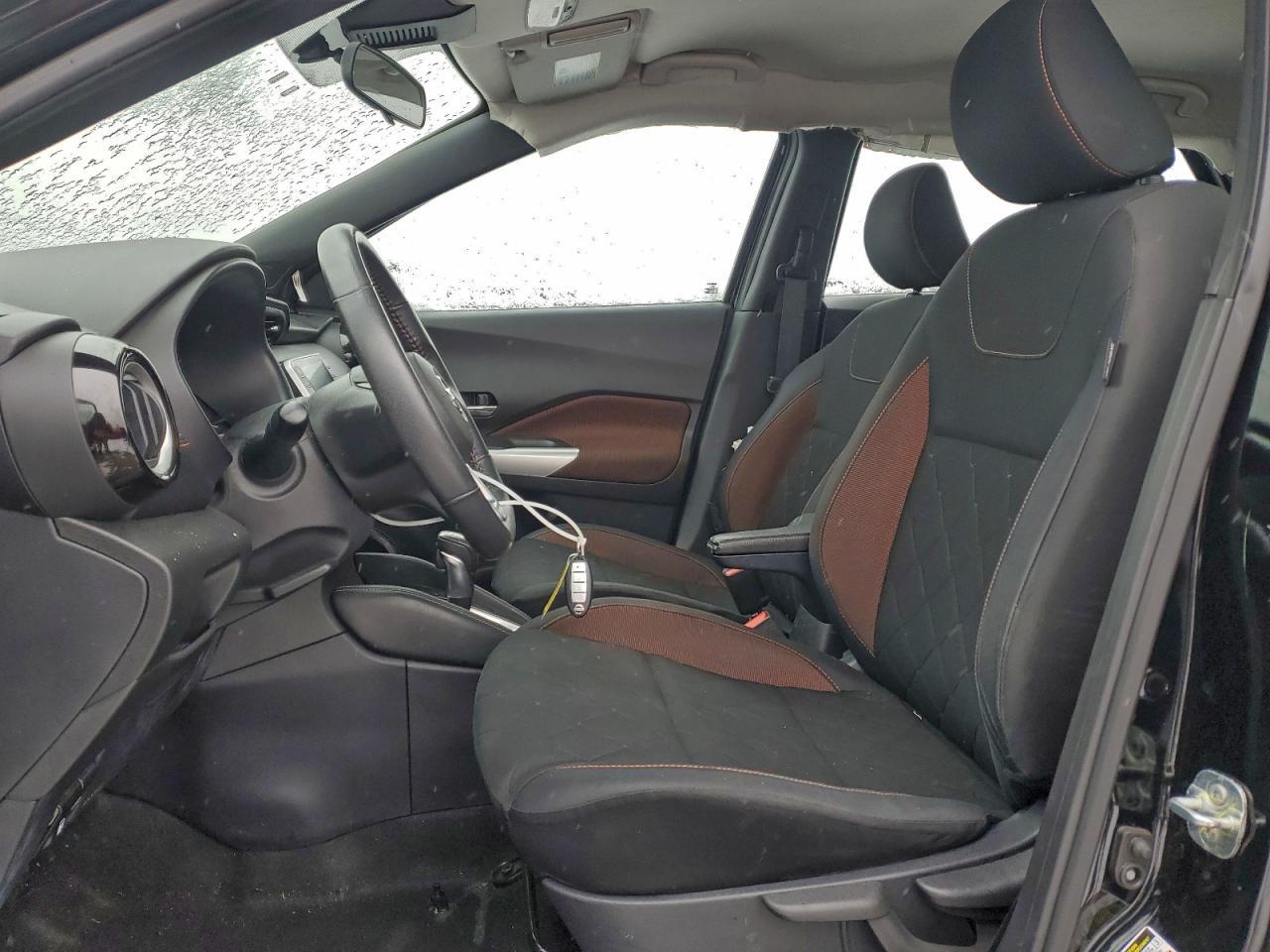 2020 NISSAN KICKS