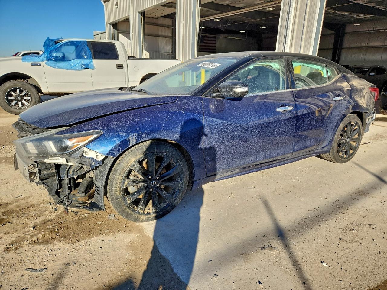 2016 NISSAN Maxima