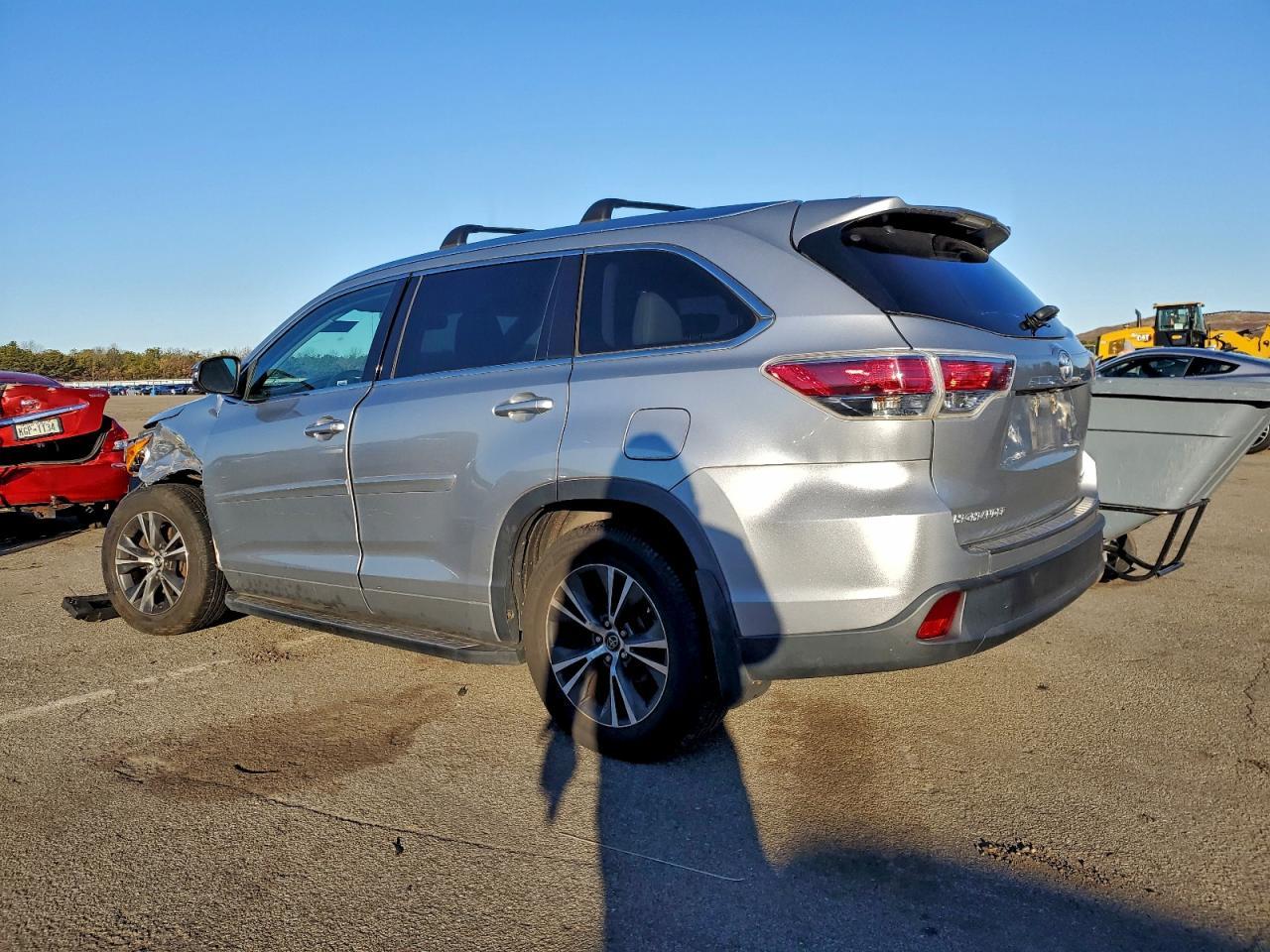 2016 TOYOTA HIGHLANDER