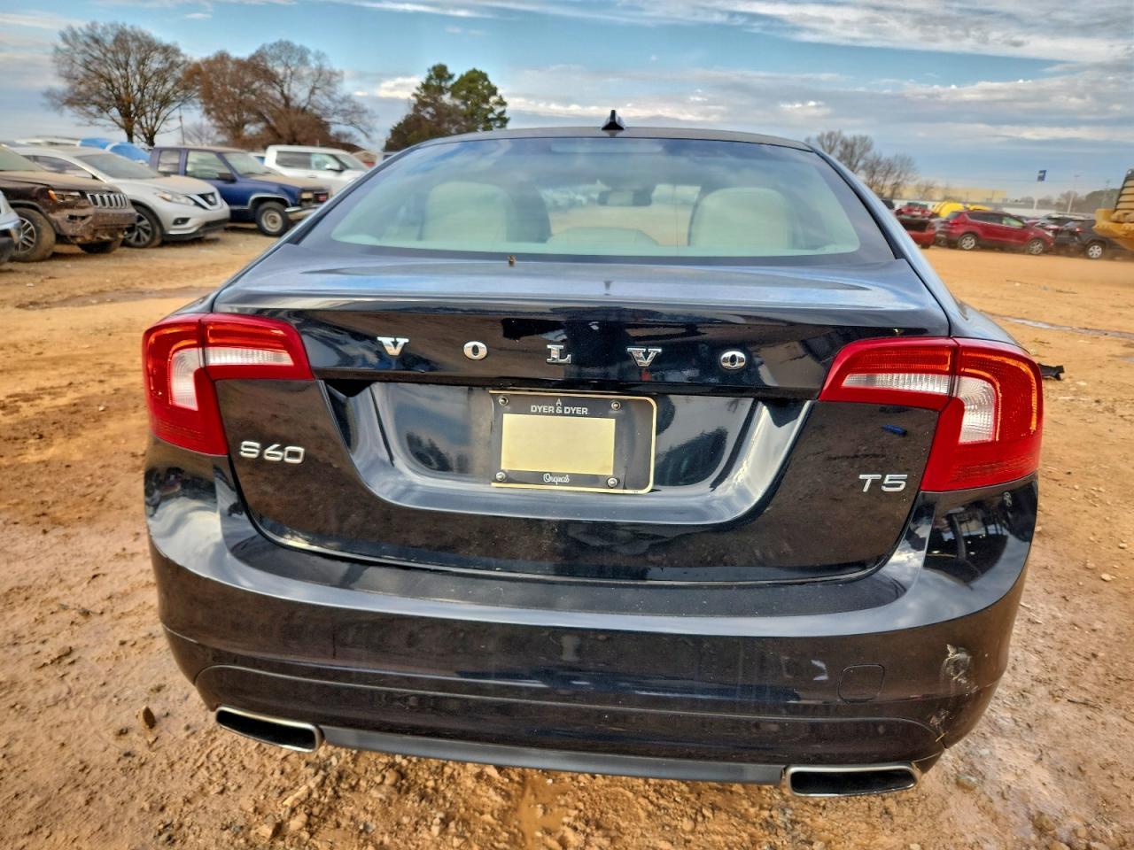 2014 VOLVO S60