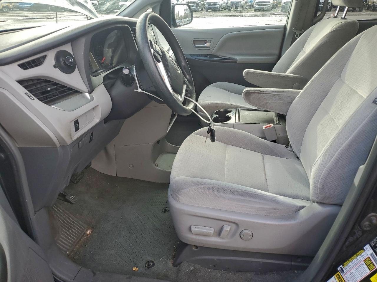 2015 TOYOTA SIENNA