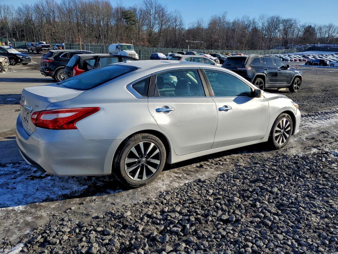 2017 NISSAN ALTIMA
