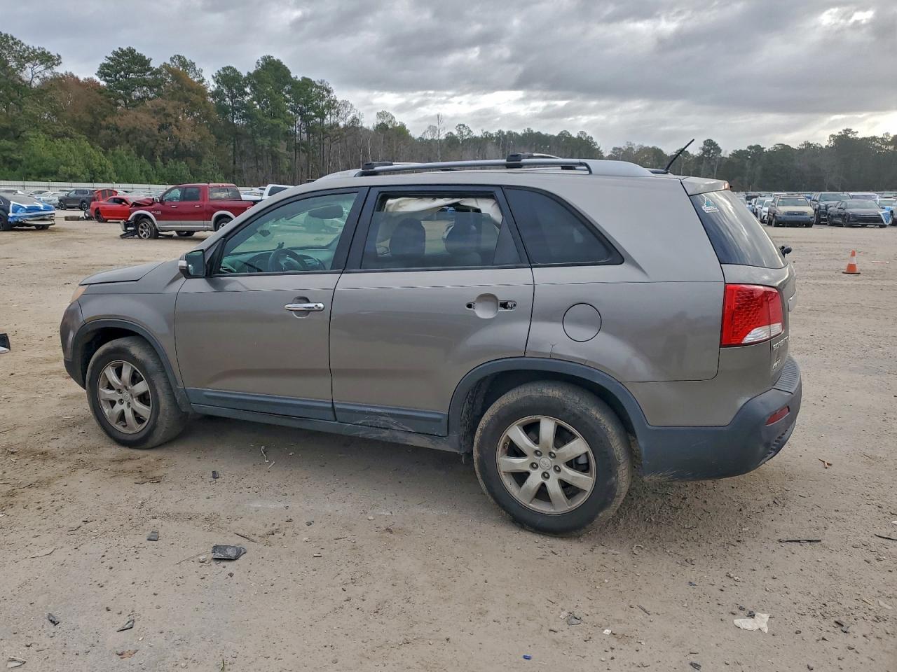 2011 KIA SORENTO
