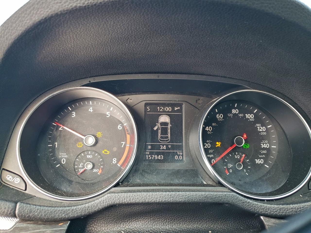 2018 VOLKSWAGEN Passat