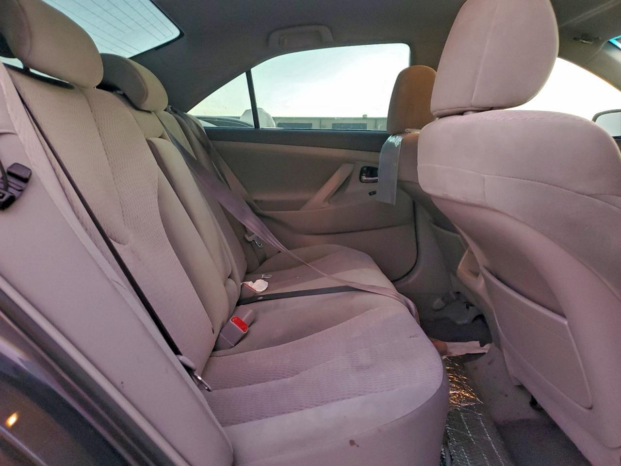 2011 TOYOTA CAMRY