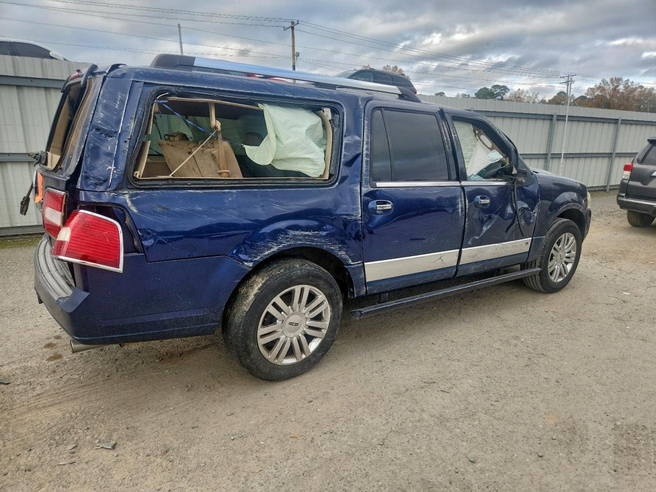 2010 LINCOLN Navigator