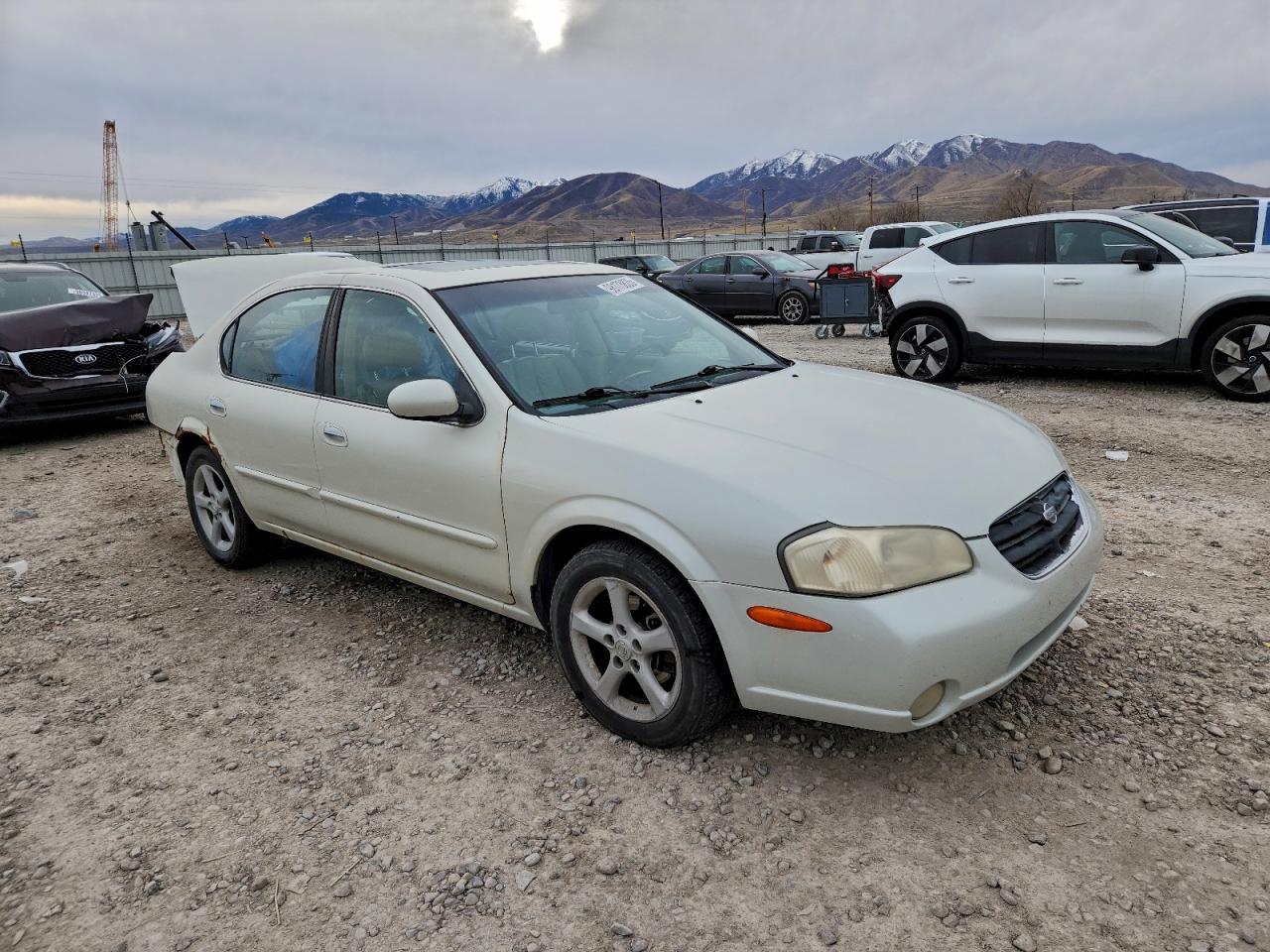 2000 NISSAN Maxima