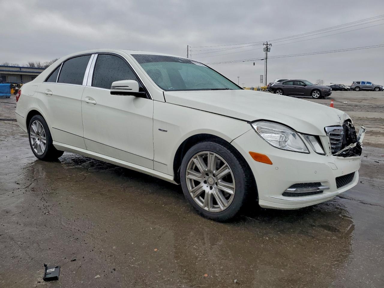 2012 MERCEDES-BENZ E-Class
