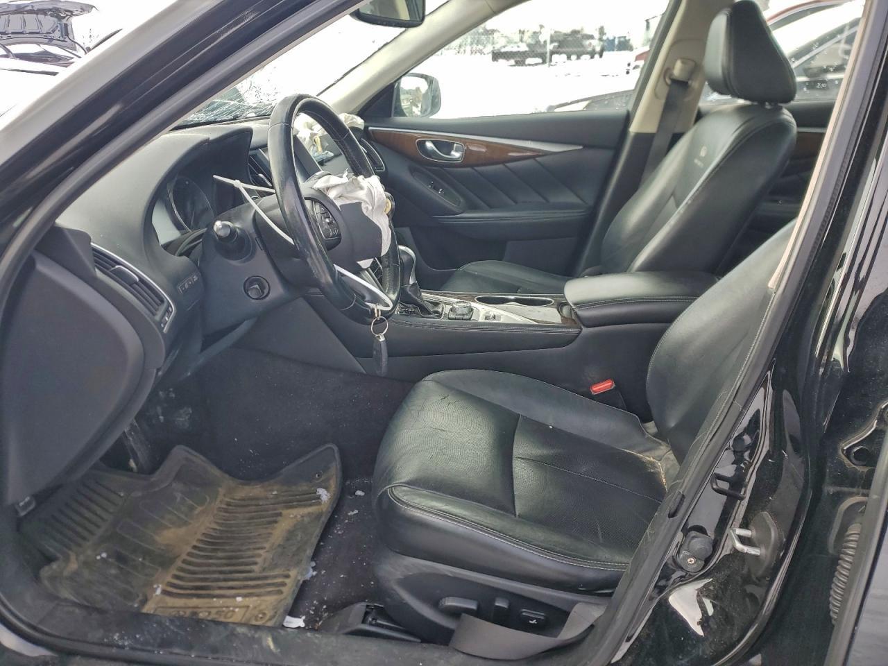 2014 INFINITI Q50