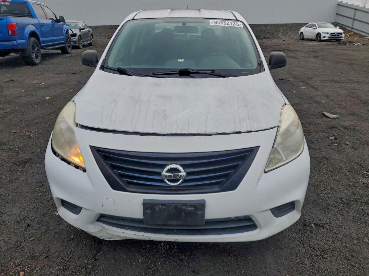 2013 NISSAN VERSA