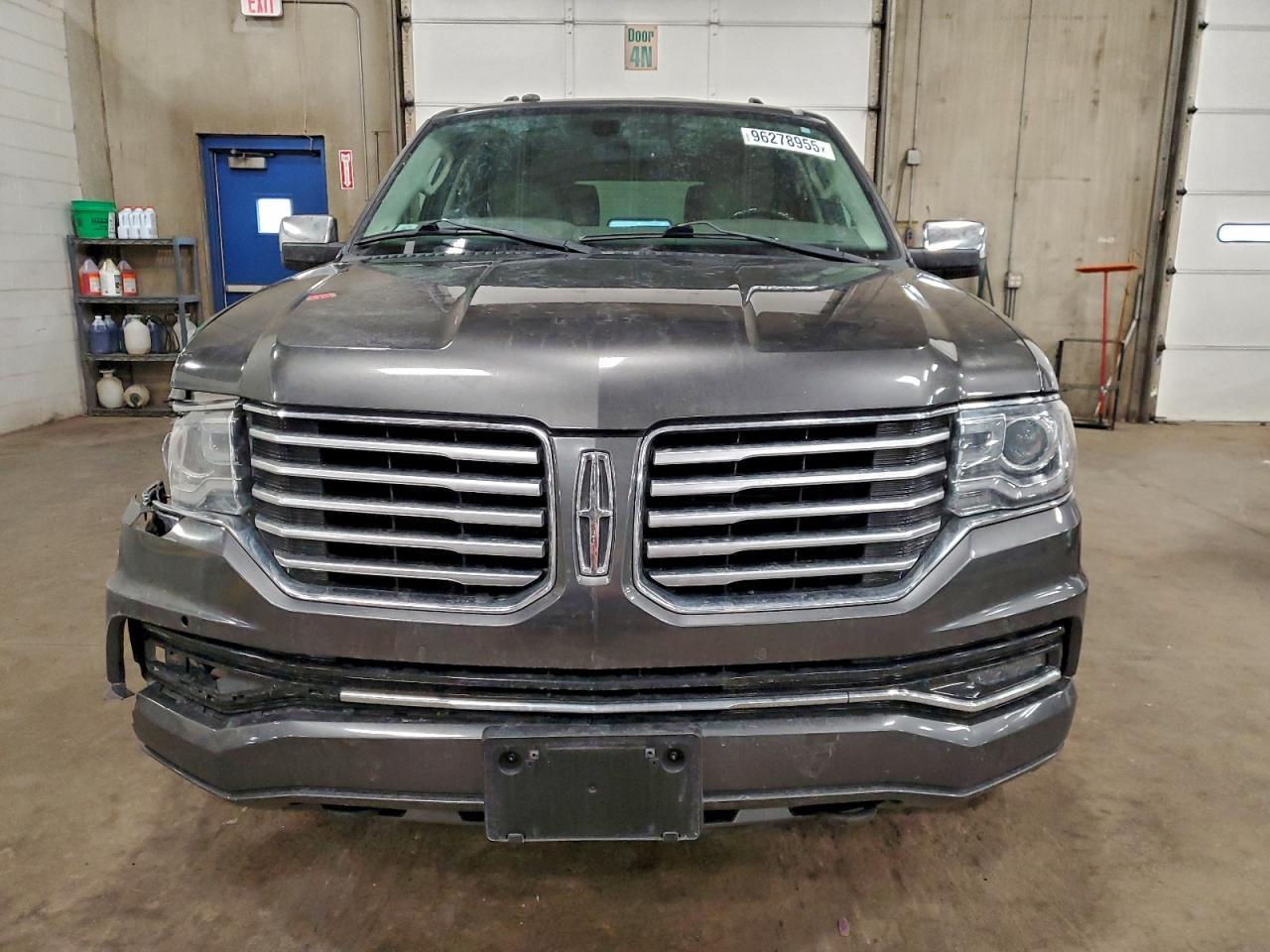 2016 LINCOLN Navigator