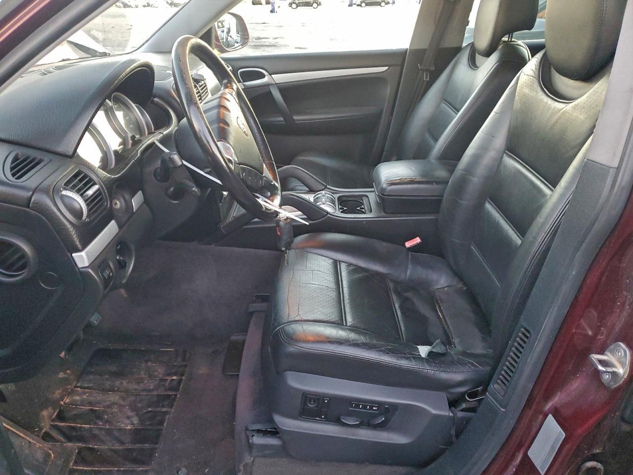 2004 PORSCHE CAYENNE
