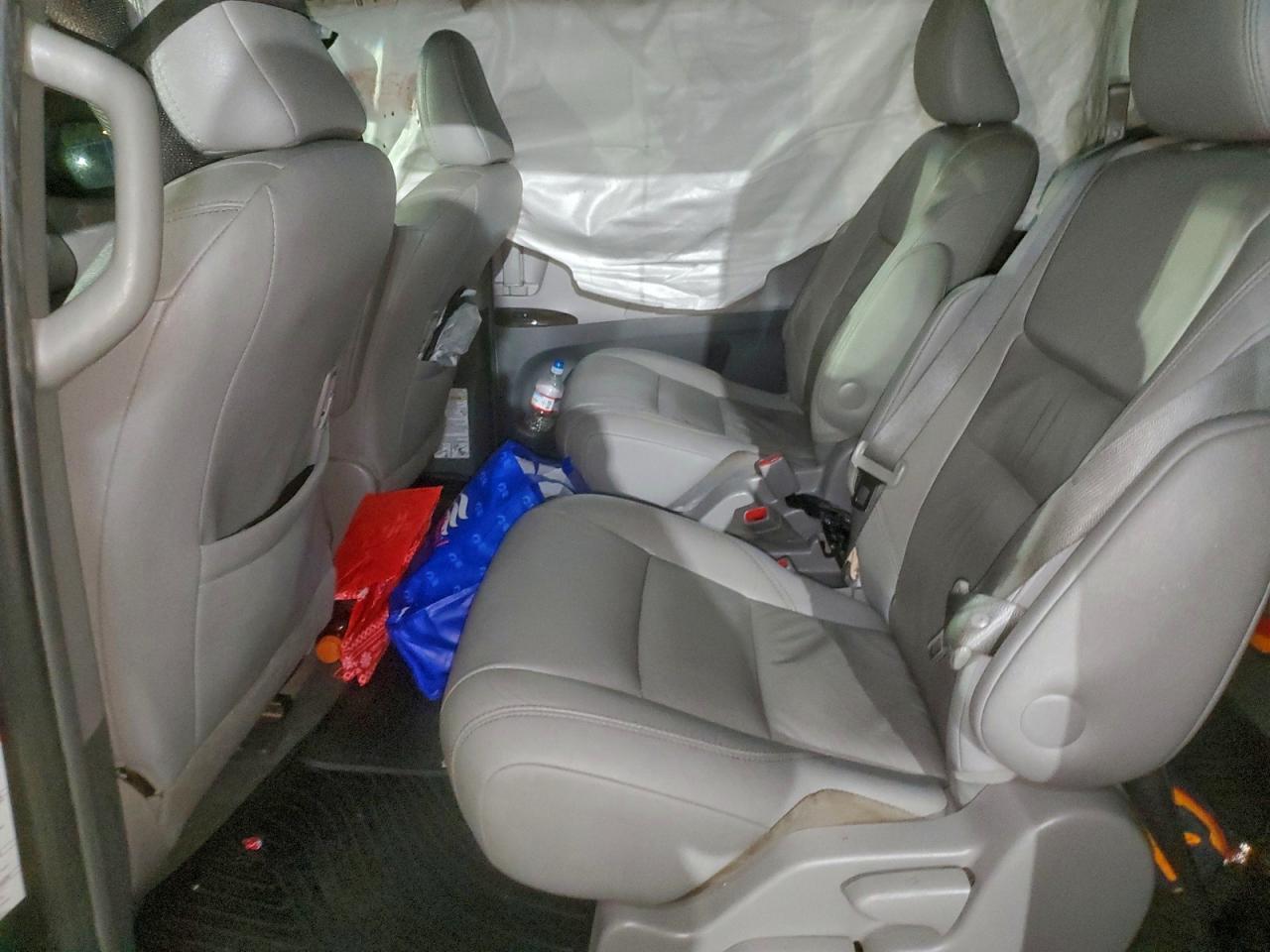 2017 TOYOTA SIENNA