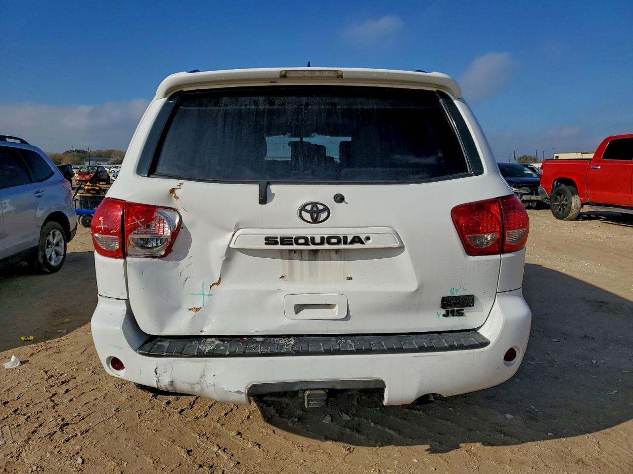 2014 TOYOTA Sequoia