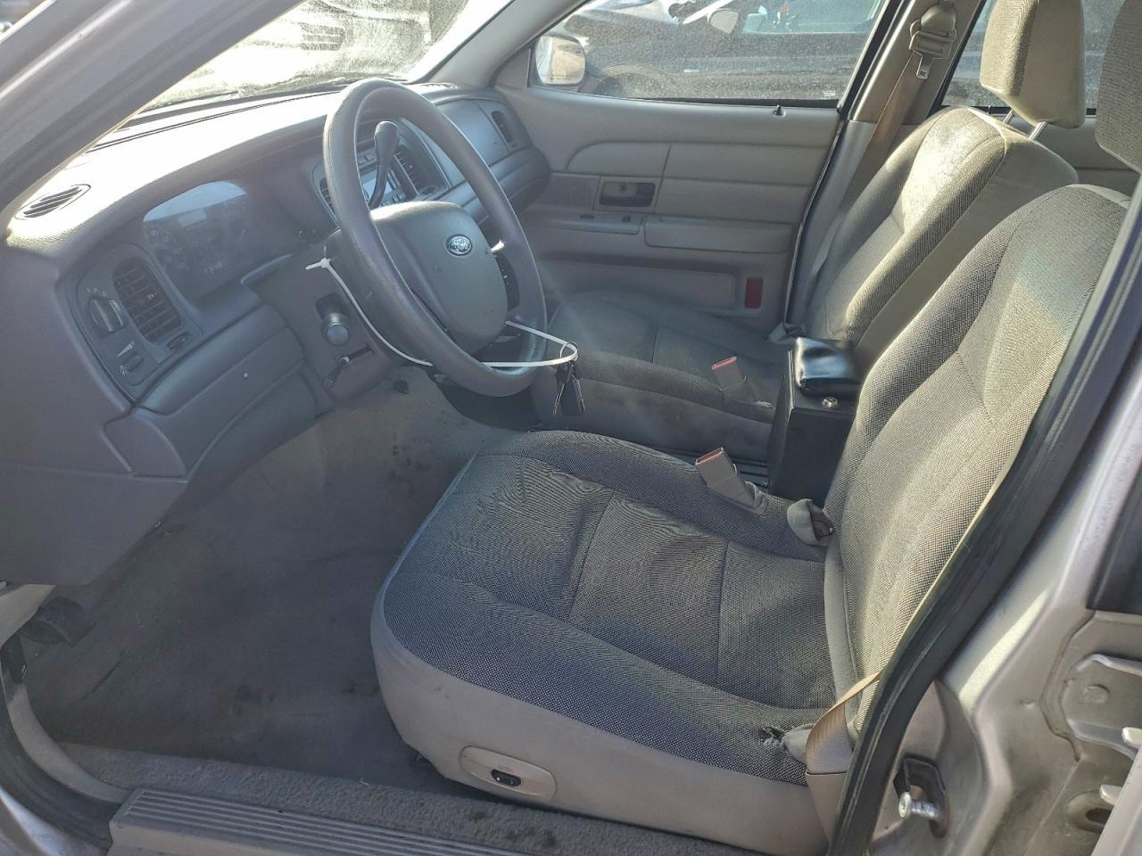 2008 FORD Crown Victoria