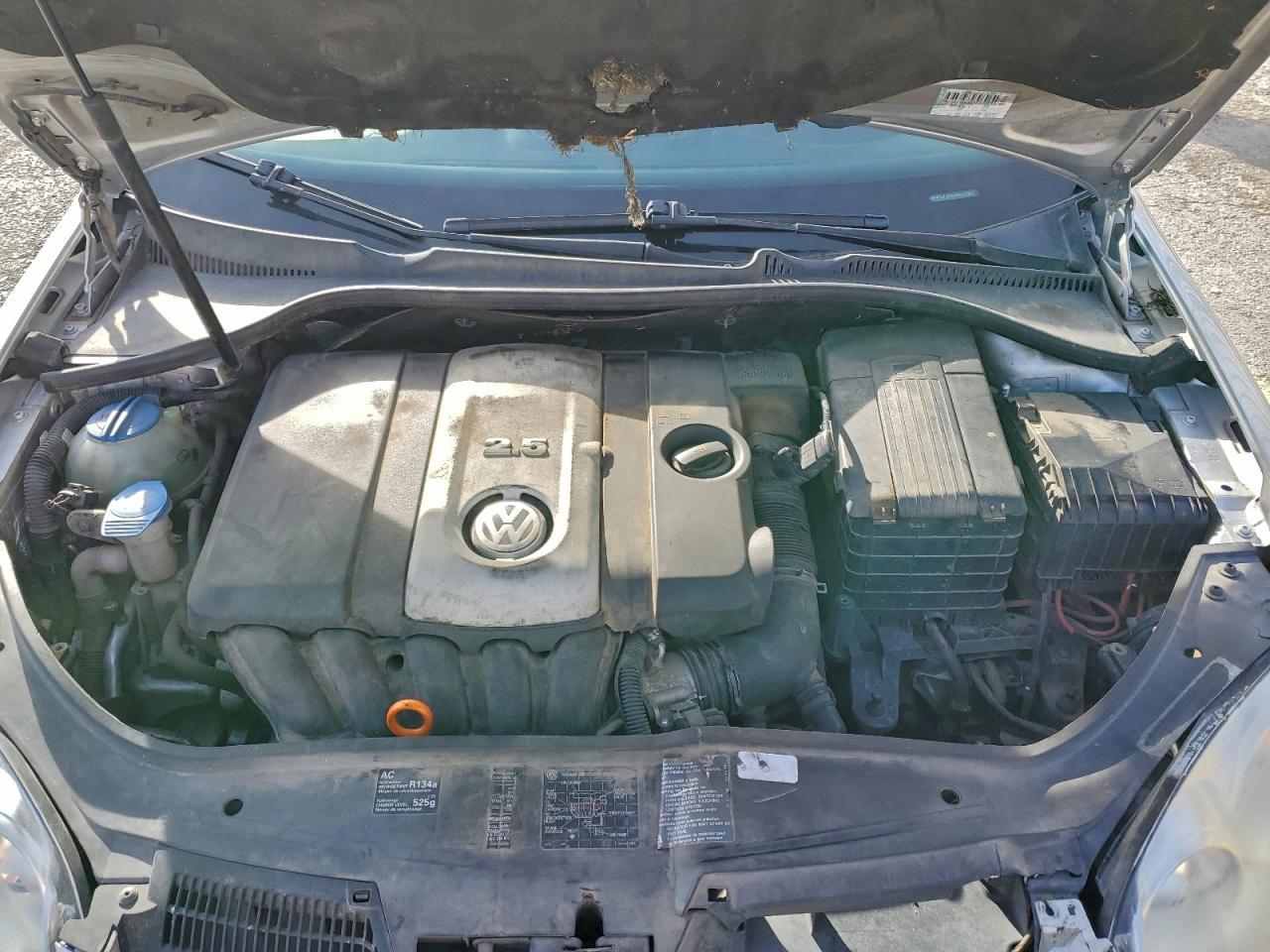 2005 VOLKSWAGEN JETTA