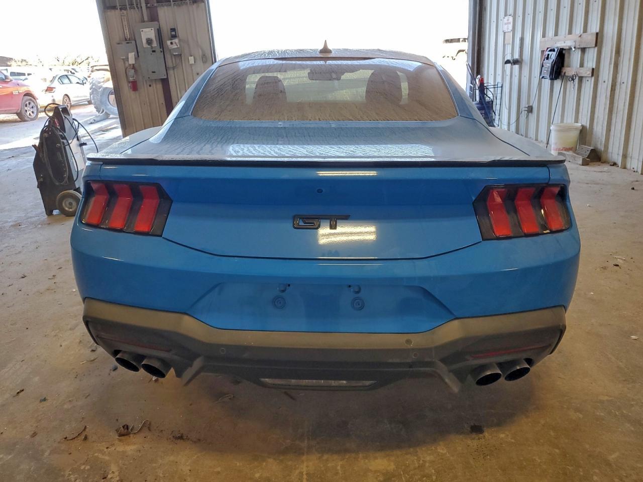 2025 FORD MUSTANG