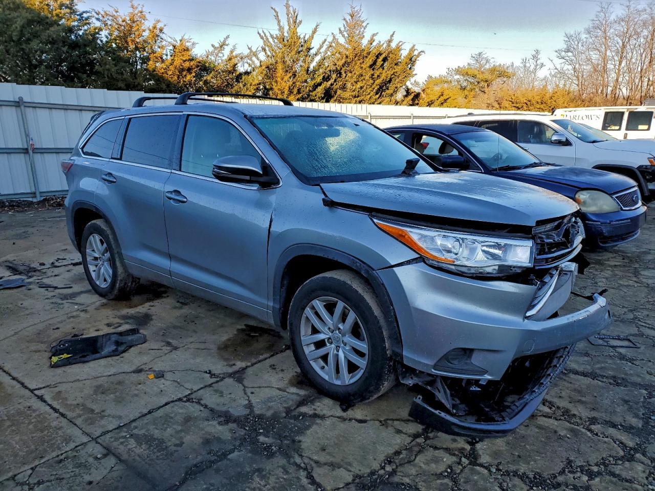 2015 TOYOTA HIGHLANDER