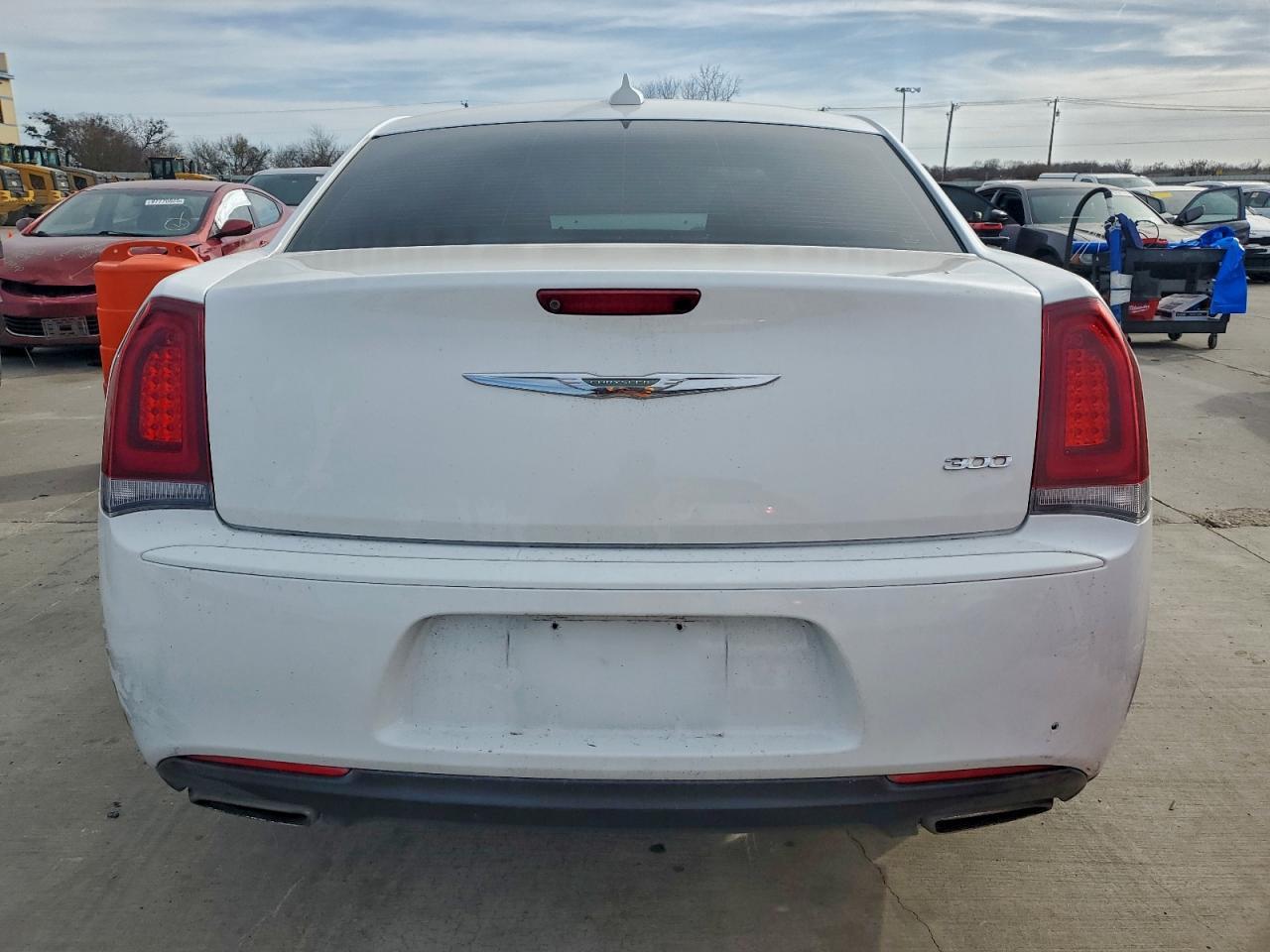 2019 CHRYSLER 300